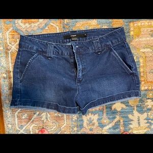 Harper 30 Jean shorts dark wash